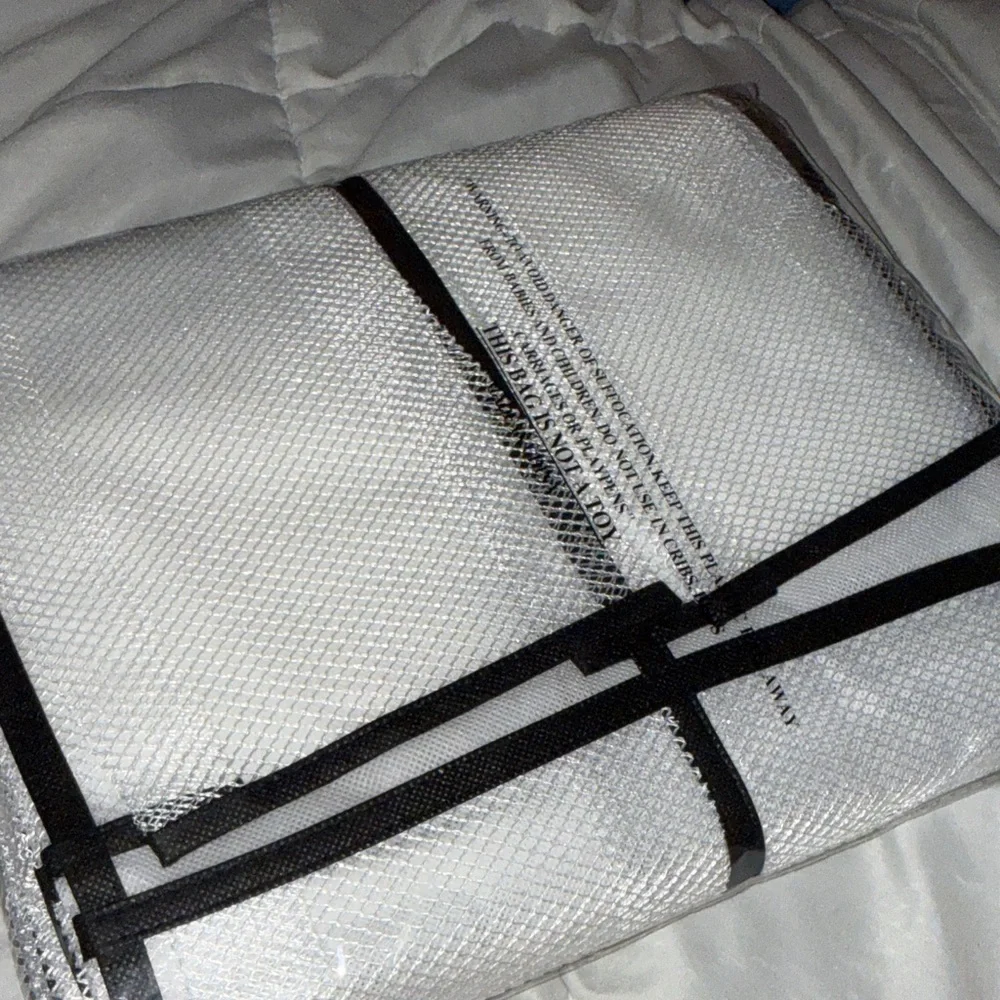 White Hanging Shoe Organizer with 28 Pockets